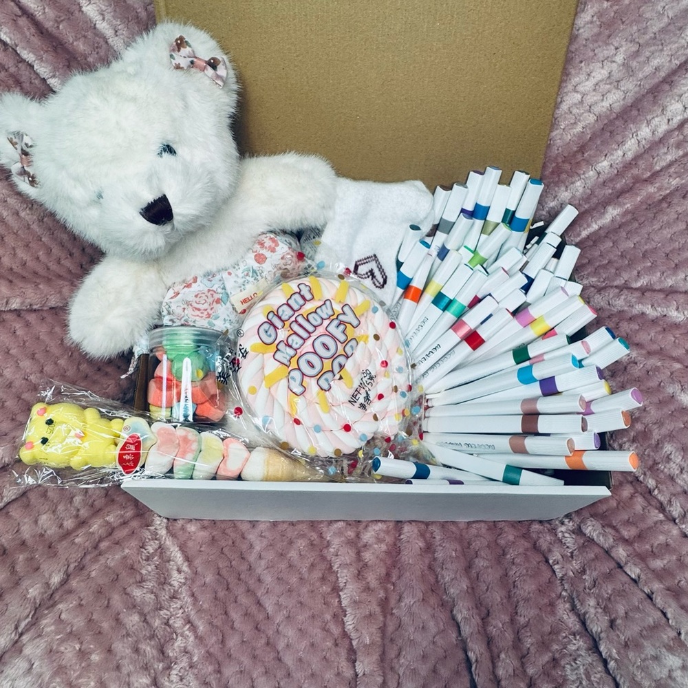 Colorful Party Supplies Gift Set